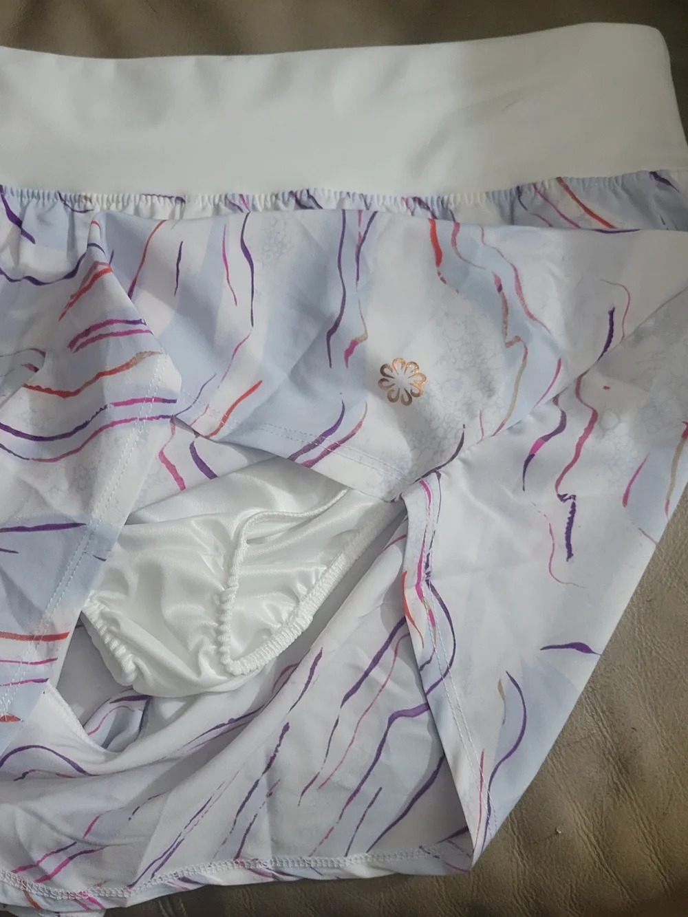 Pro Player White Athletic Shorts with Multicolor Wave Lines